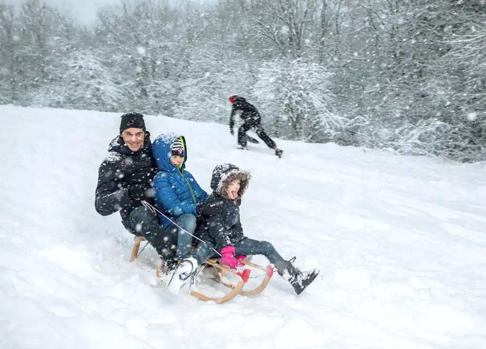 Sneeuwpret in de Belgische Ardennen