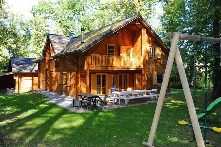 Chalet les Deux Tilleuls met jacuzzi Belgische Ardennen