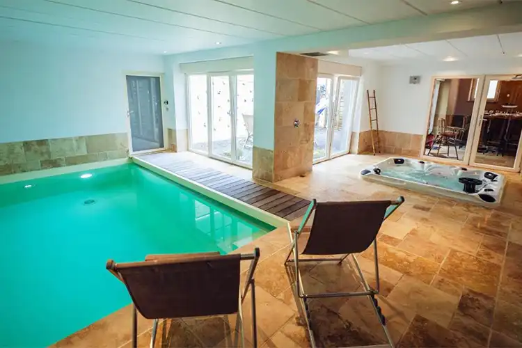Vakantiehuis met zwembad, sauna en jacuzzi Belgische Ardennen