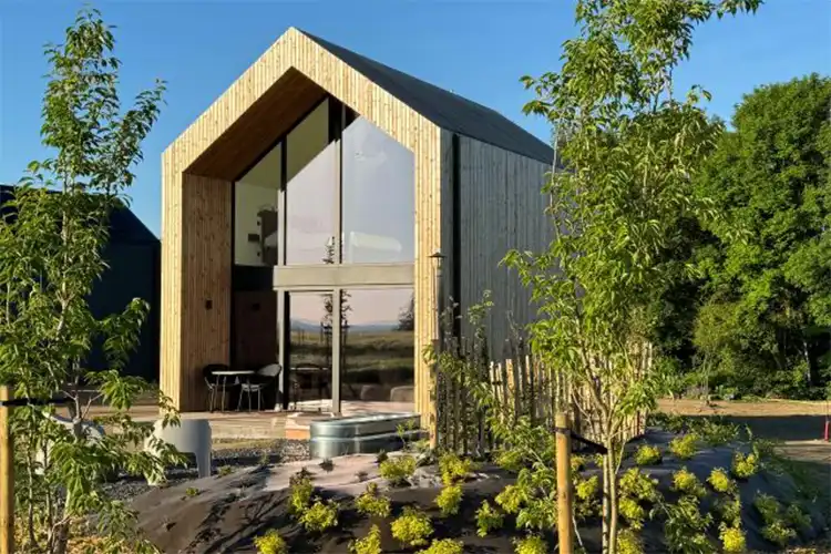 Vakantiehuis met zwembad en hottub Belgische Ardennen